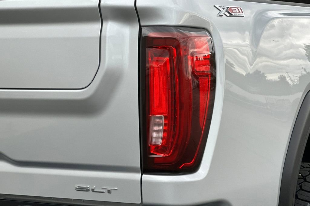Used 2023 GMC Sierra 2500 SLT w/ SLT Premium Package image 25