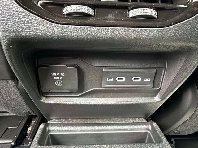 New 2026 Jeep Grand Cherokee L Limited w/ Limited Altitude Package AWD/4WD image 18