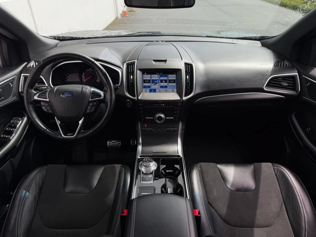 Used 2019 Ford Edge ST AWD/4WD image 12