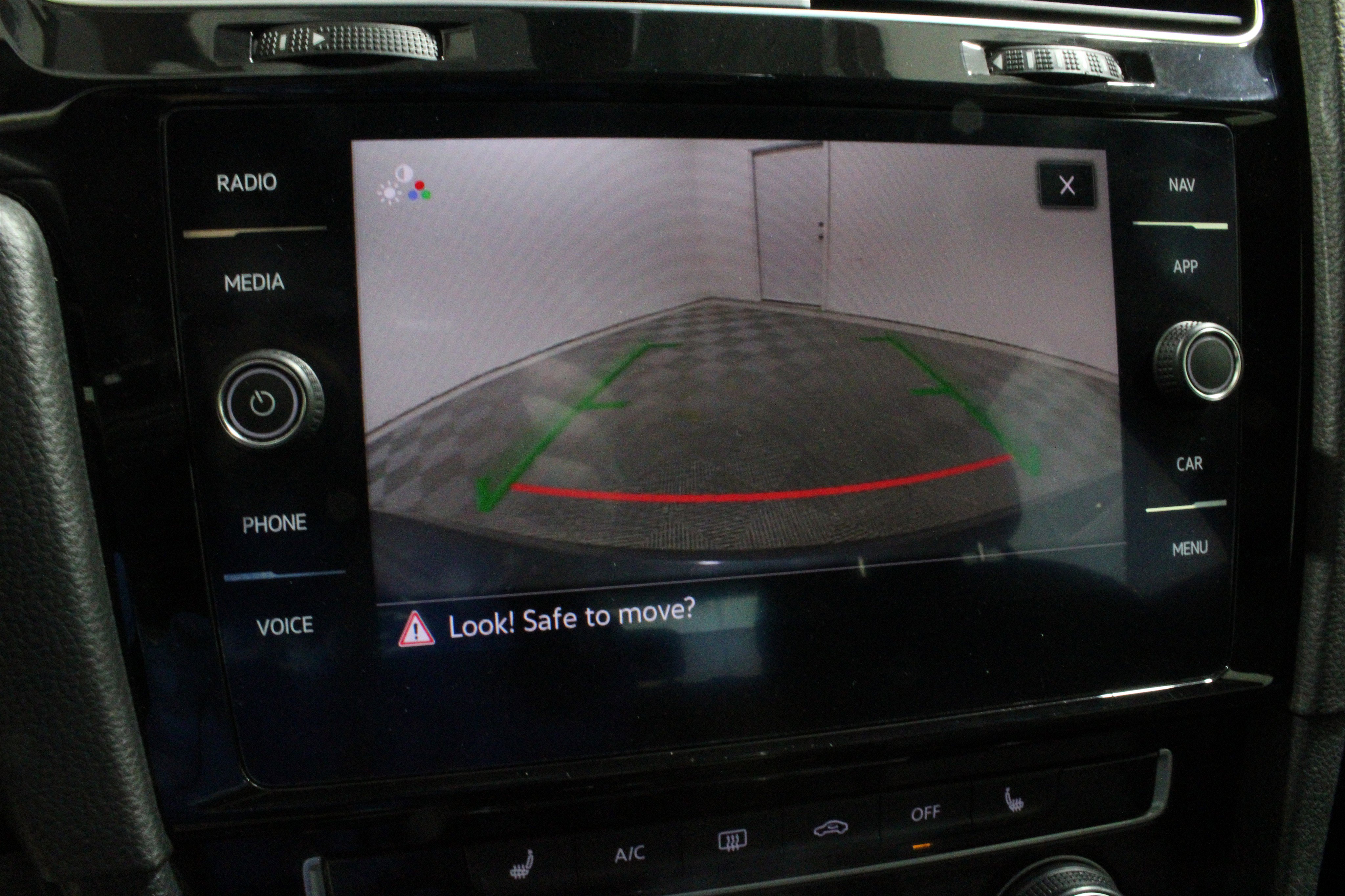 Used 2021 Volkswagen GTI SE image 14