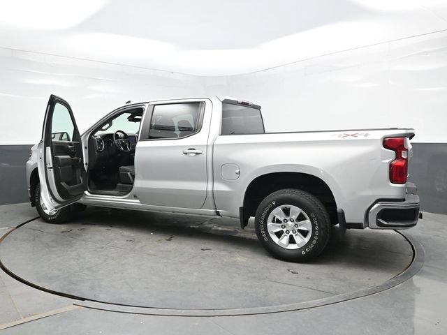 Used 2020 Chevrolet Silverado 1500 LT w/ Bed Protection Package AWD/4WD image 4