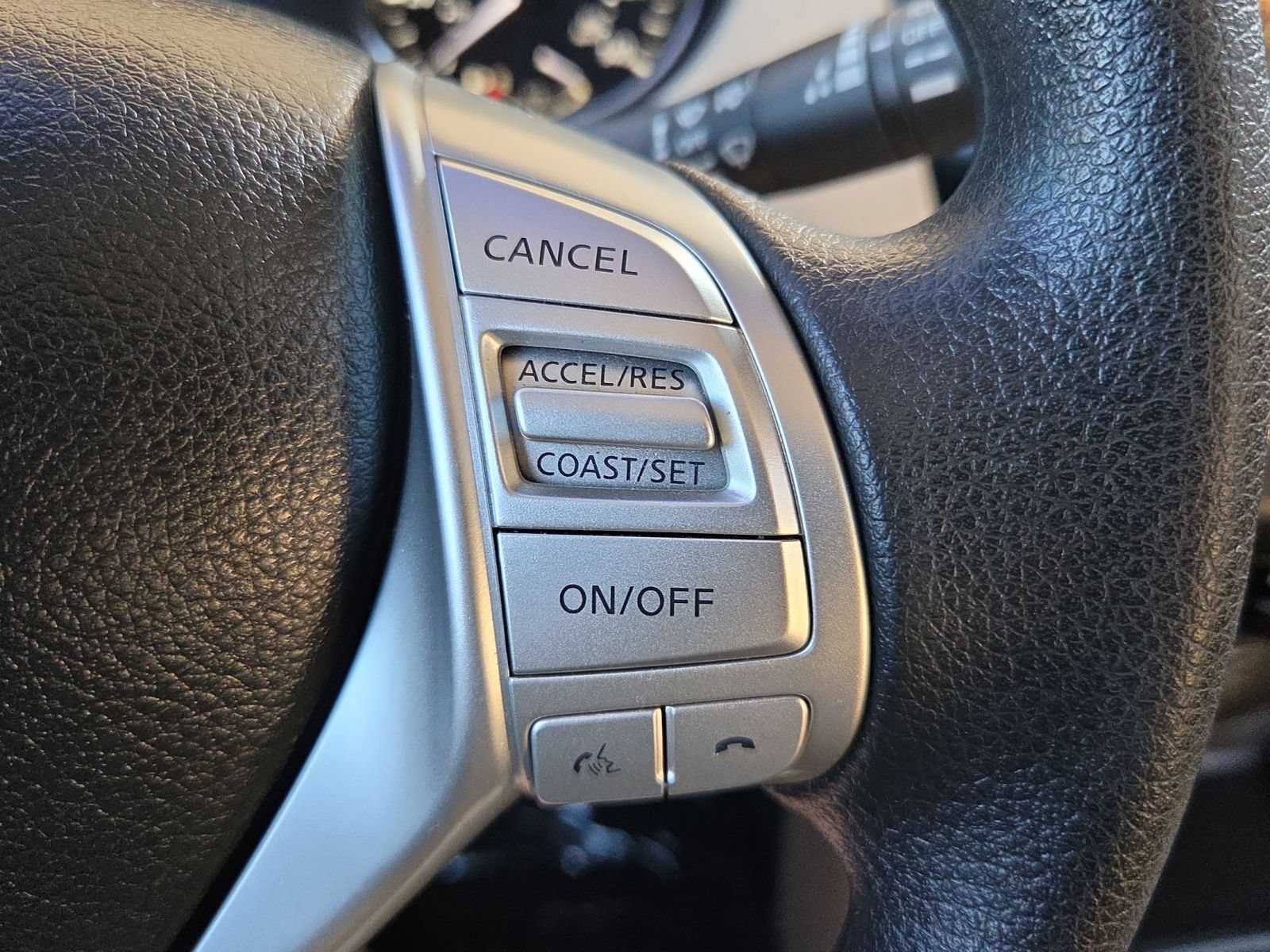 Used 2016 Nissan Rogue S FWD image 14