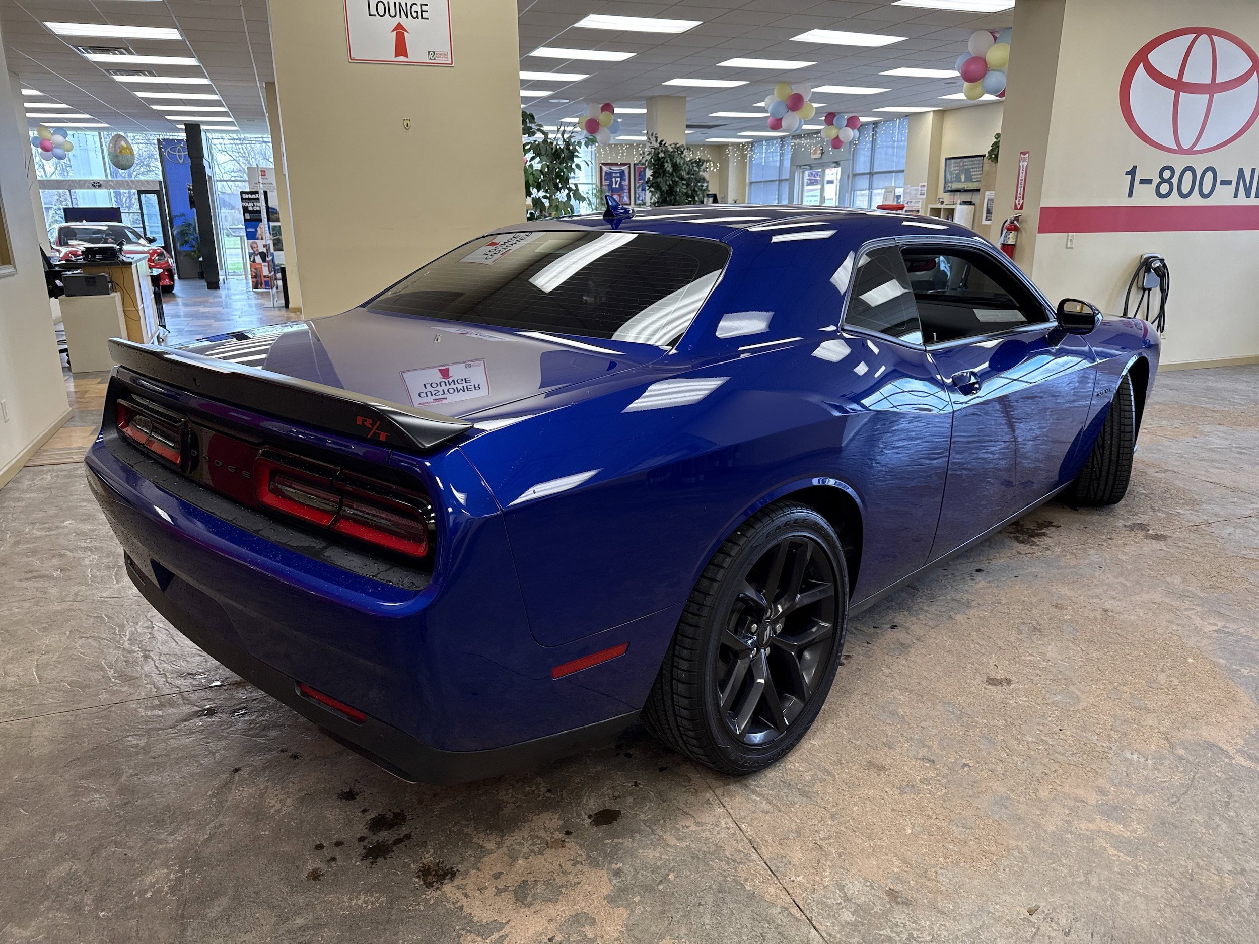 Used 2022 Dodge Challenger R/T w/ Plus Package image 12