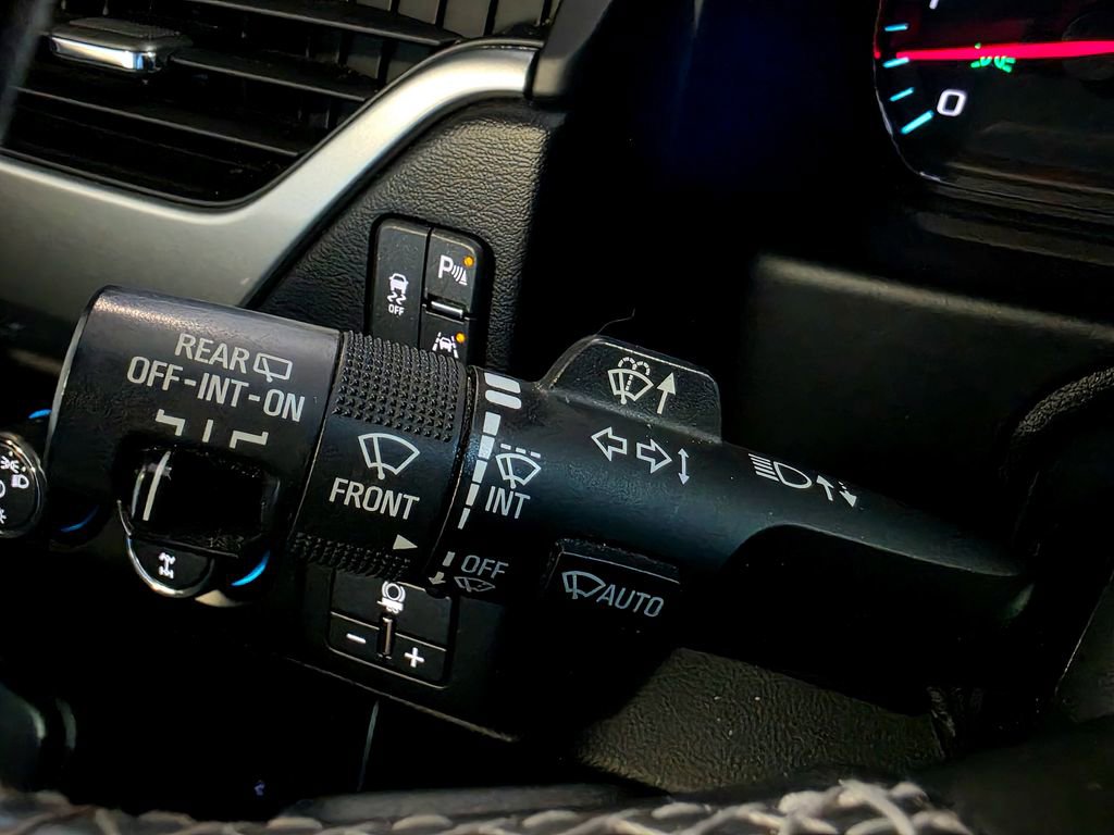 Used 2016 Chevrolet Suburban LT AWD/4WD image 33