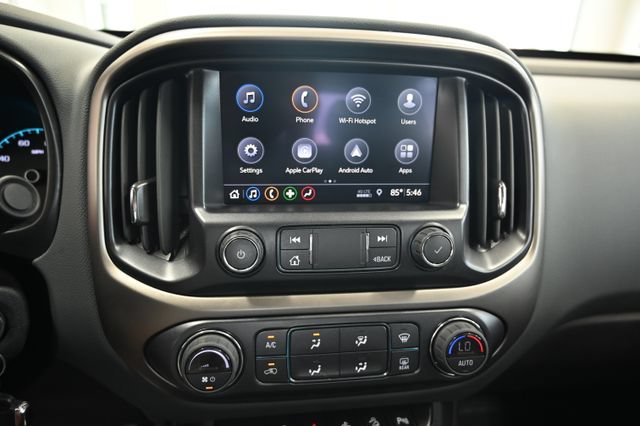 Used 2022 Chevrolet Colorado Z71 AWD/4WD image 17