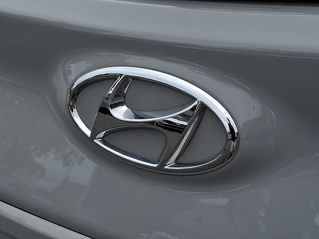 Certified 2023 Hyundai Kona SEL AWD/4WD image 30