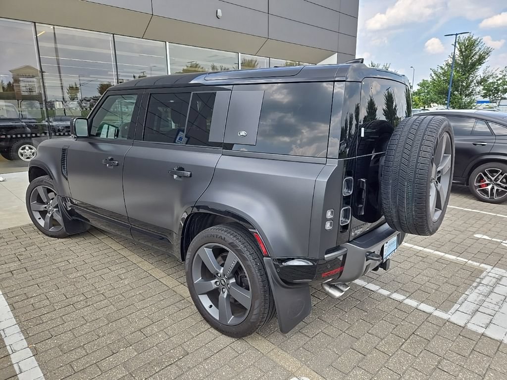Used 2023 Land Rover Defender 110 Carpathian Edition AWD/4WD image 7