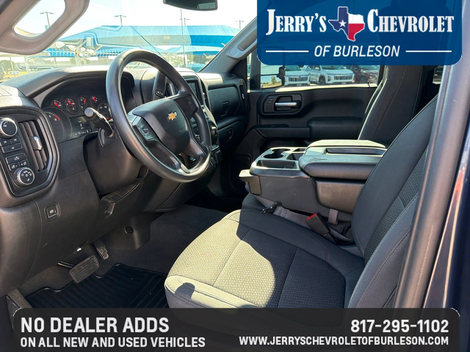 Used 2022 Chevrolet Silverado 2500 Custom w/ Custom Value Package AWD/4WD image 13