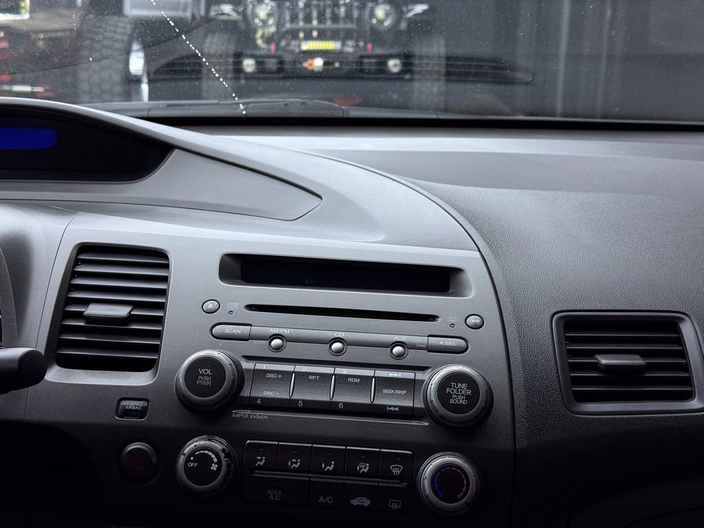 Used 2011 Honda Civic LX image 22