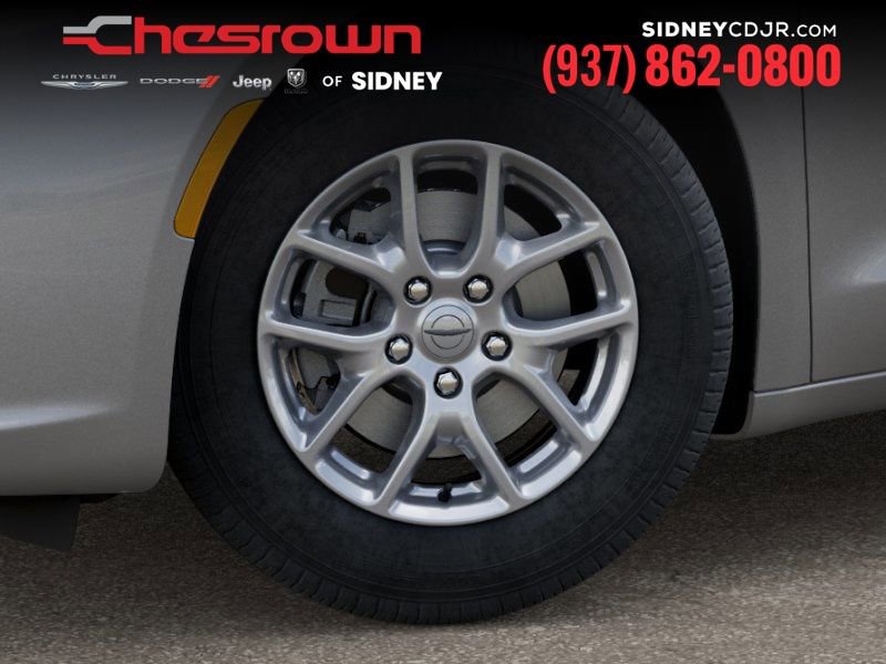 New 2026 Chrysler Pacifica Select image 8