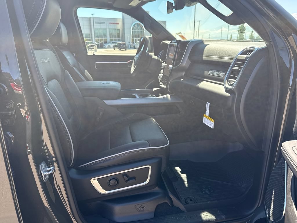 New 2027 RAM 1500 Laramie w/ Night Edition AWD/4WD image 32
