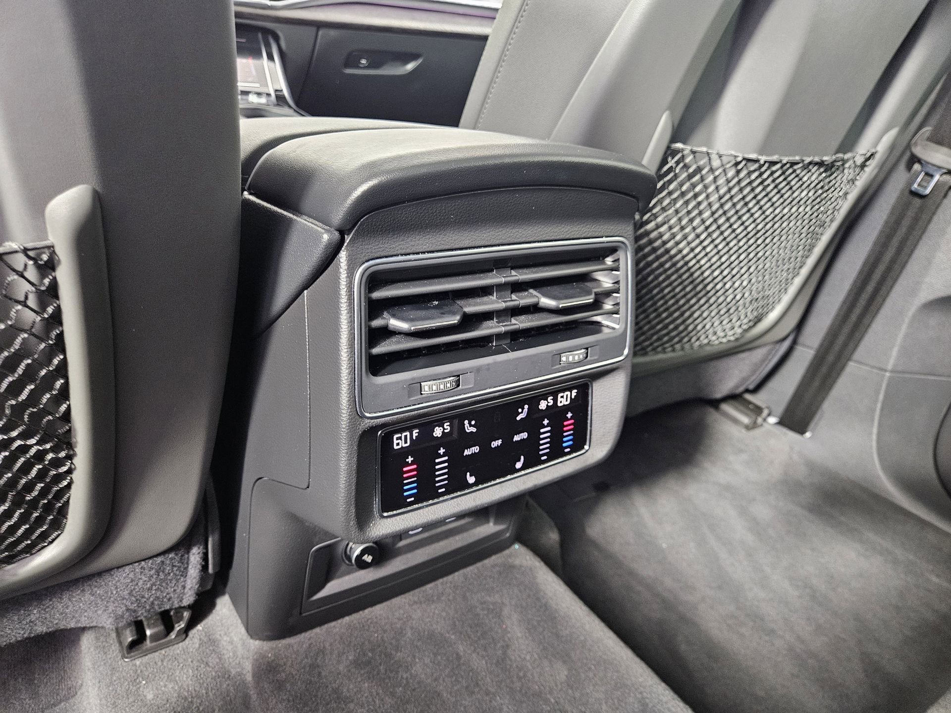 Used 2021 Audi Q8 Prestige AWD/4WD image 35