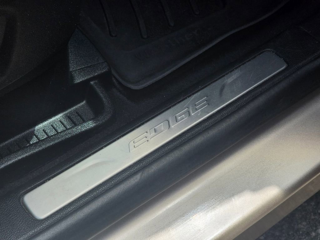 Certified 2021 Ford Edge Titanium FWD image 47