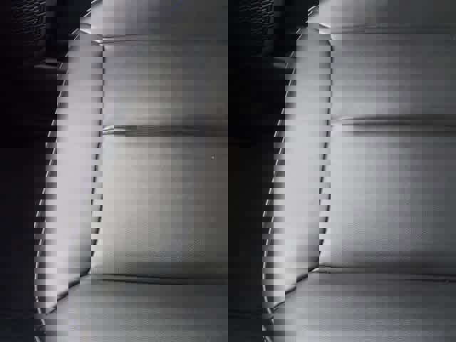 Used 2023 Jeep Grand Cherokee Limited image 32