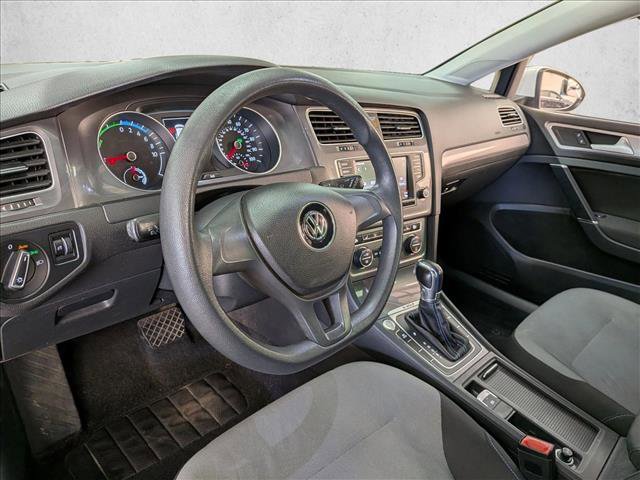Used 2016 Volkswagen e-Golf SE FWD image 9