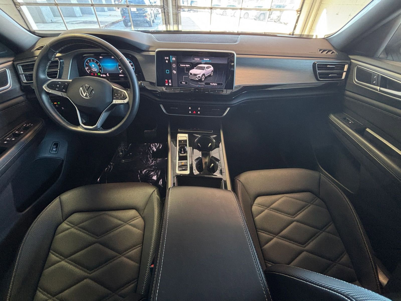 Used 2025 Volkswagen Atlas Cross Sport SE image 37