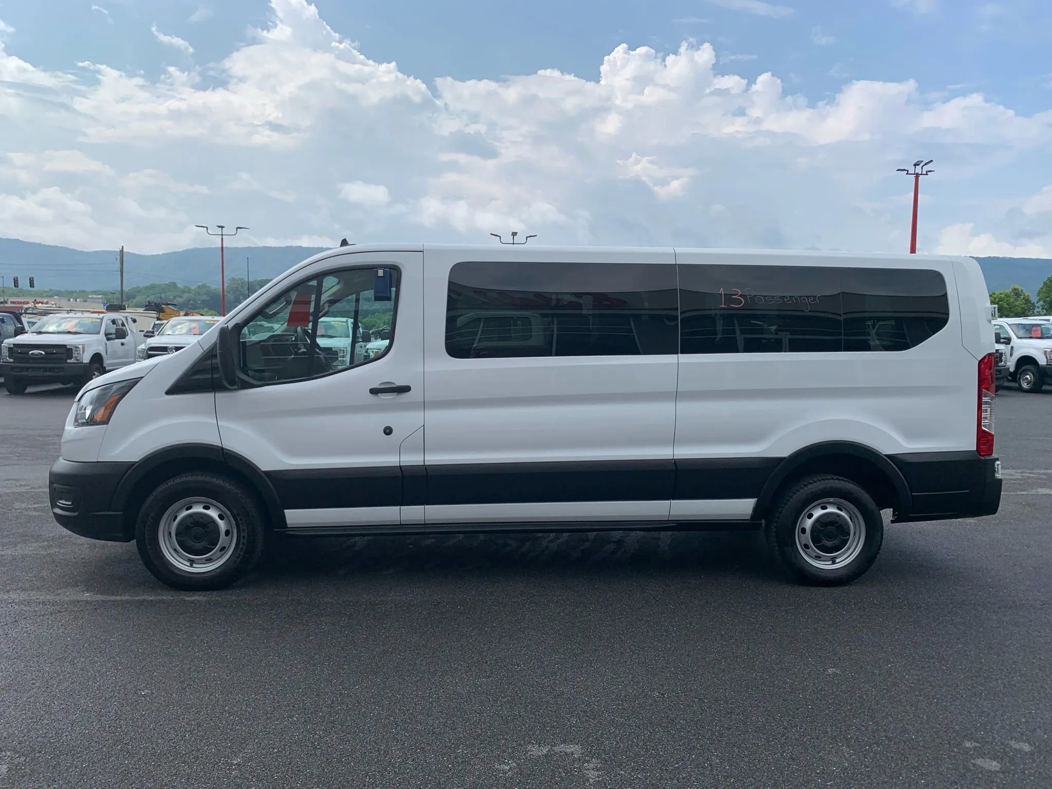 Used 2021 Ford Transit 350 XL image 5