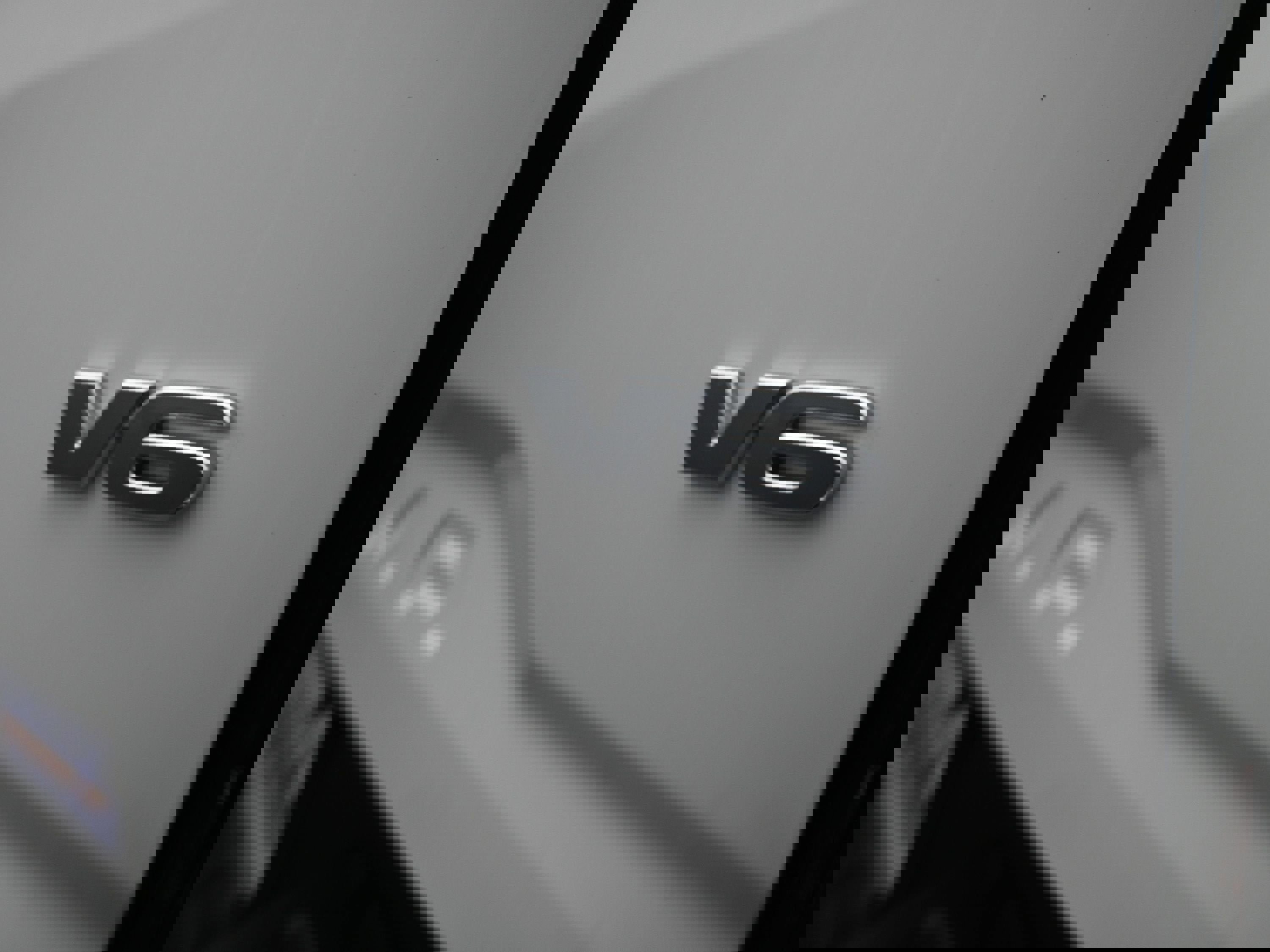 Used 2023 Toyota Tacoma SR5 w/ Technology Package image 34