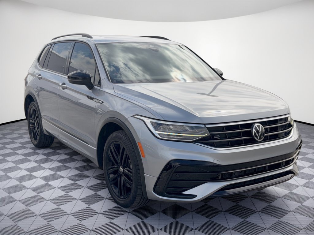 Used 2022 Volkswagen Tiguan SE R-Line FWD image 7
