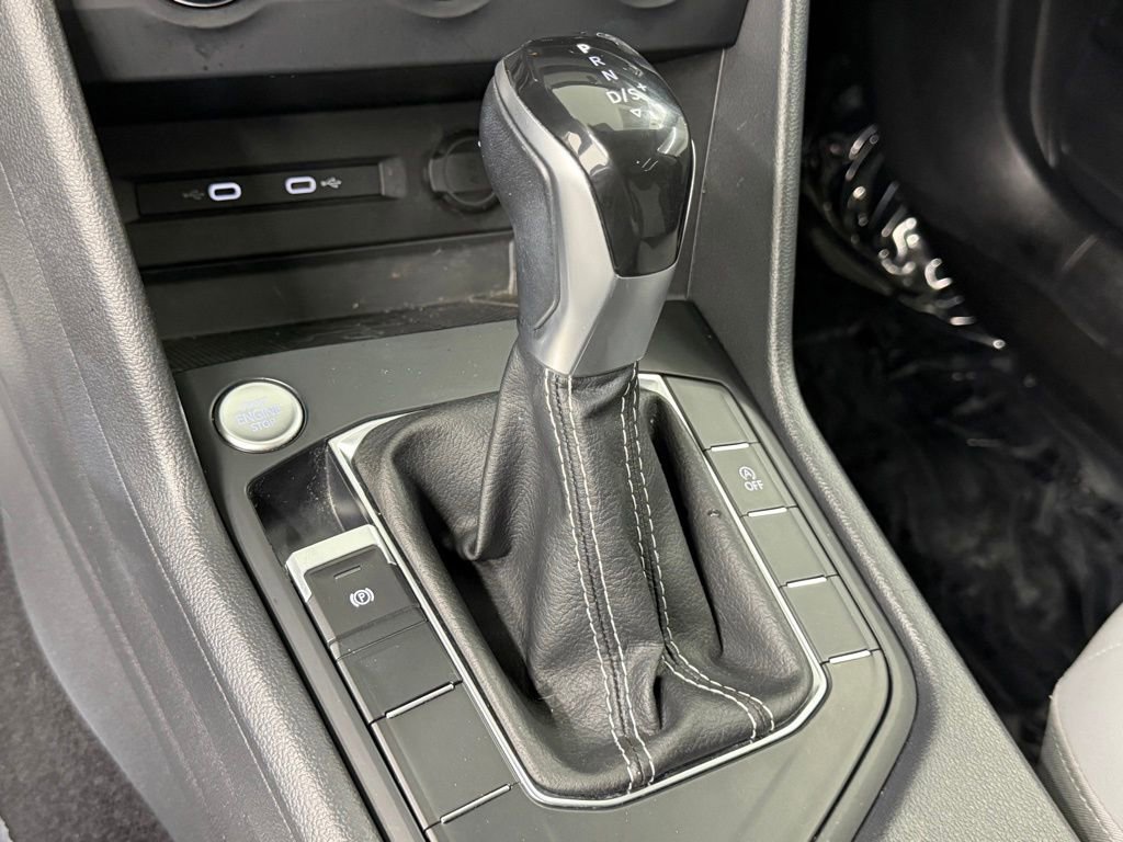 Used 2022 Volkswagen Taos SE w/ Panoramic Sunroof Package image 30