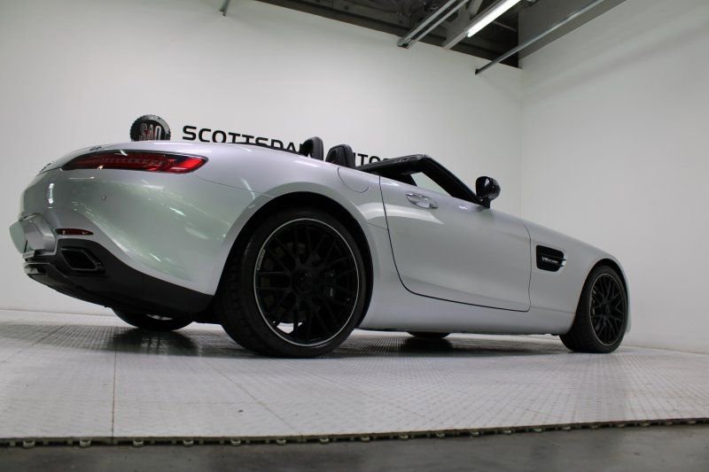 Used 2019 Mercedes-Benz AMG GT Roadster image 20