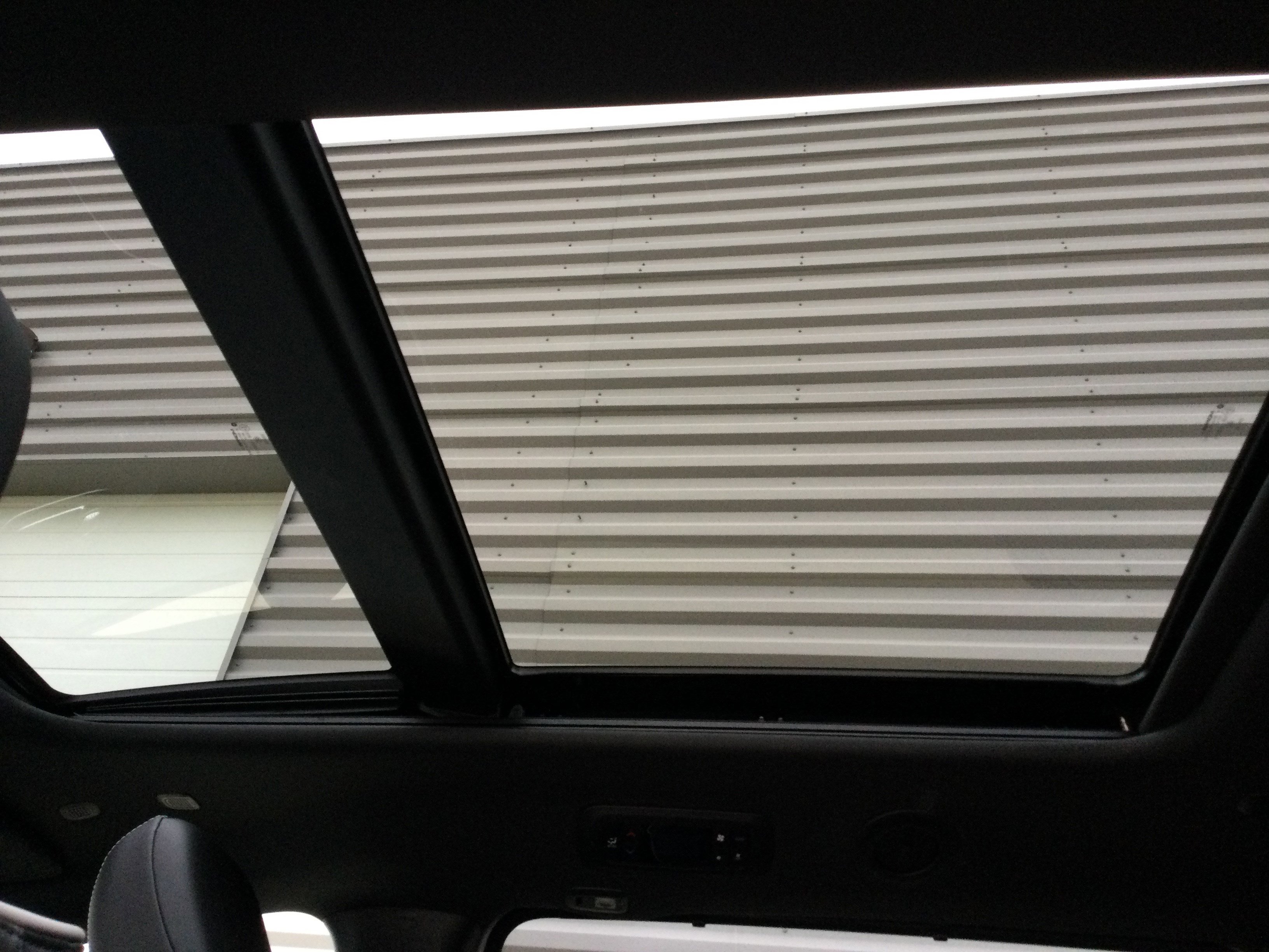 New 2026 Chrysler Pacifica Limited image 7