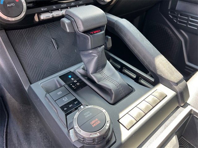 Used 2025 Toyota Tacoma TRD Sport image 30