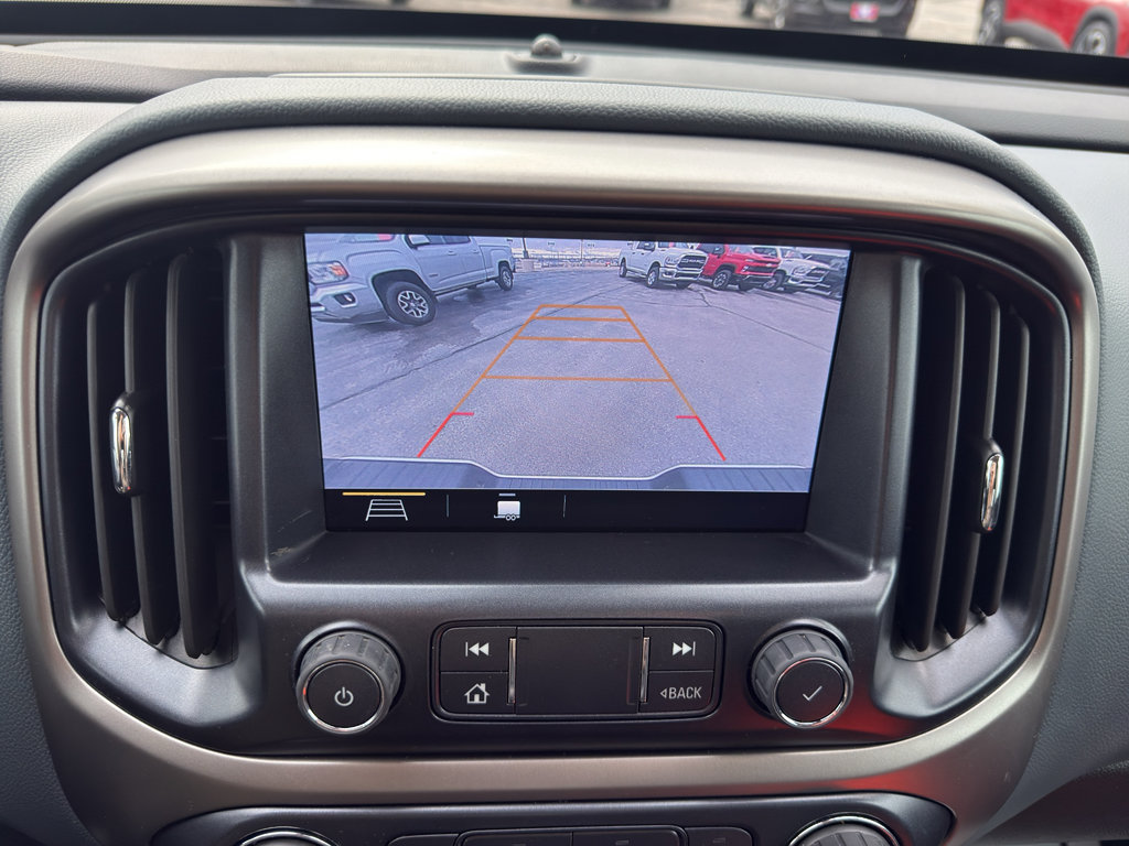 Used 2022 Chevrolet Colorado Z71 w/ Safety Package AWD/4WD image 22