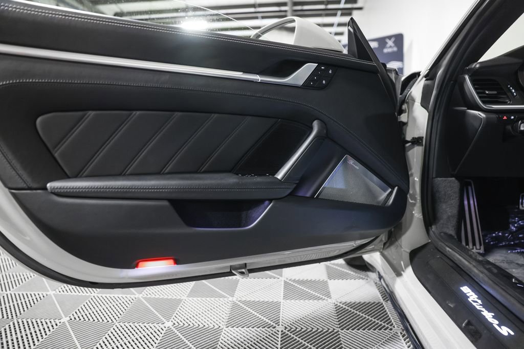 Used 2022 Porsche 911 Turbo S image 28