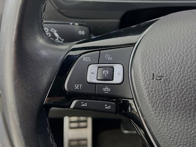 Used 2019 Volkswagen Tiguan SEL Premium R-Line w/ 3rd Row Seat Package AWD/4WD image 13