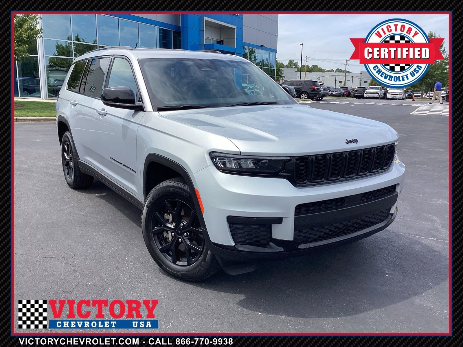 Used 2024 Jeep Grand Cherokee L Laredo image 1