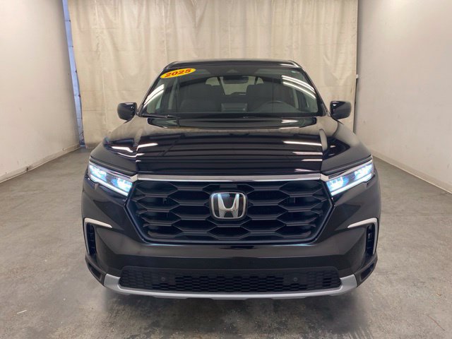 Certified 2025 Honda Pilot EX-L image 2