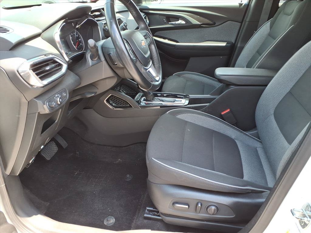 Used 2023 Chevrolet TrailBlazer LT AWD/4WD image 8