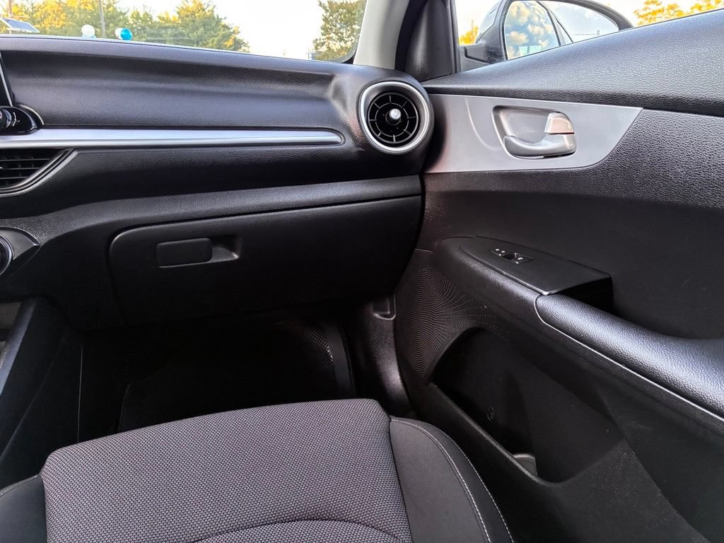 Used 2023 Kia Forte LXS w/ LXS Technology Package FWD image 35
