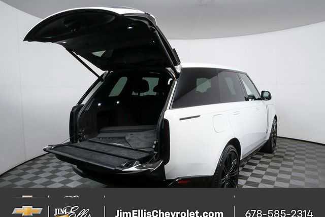 Used 2024 Land Rover Range Rover SE image 29