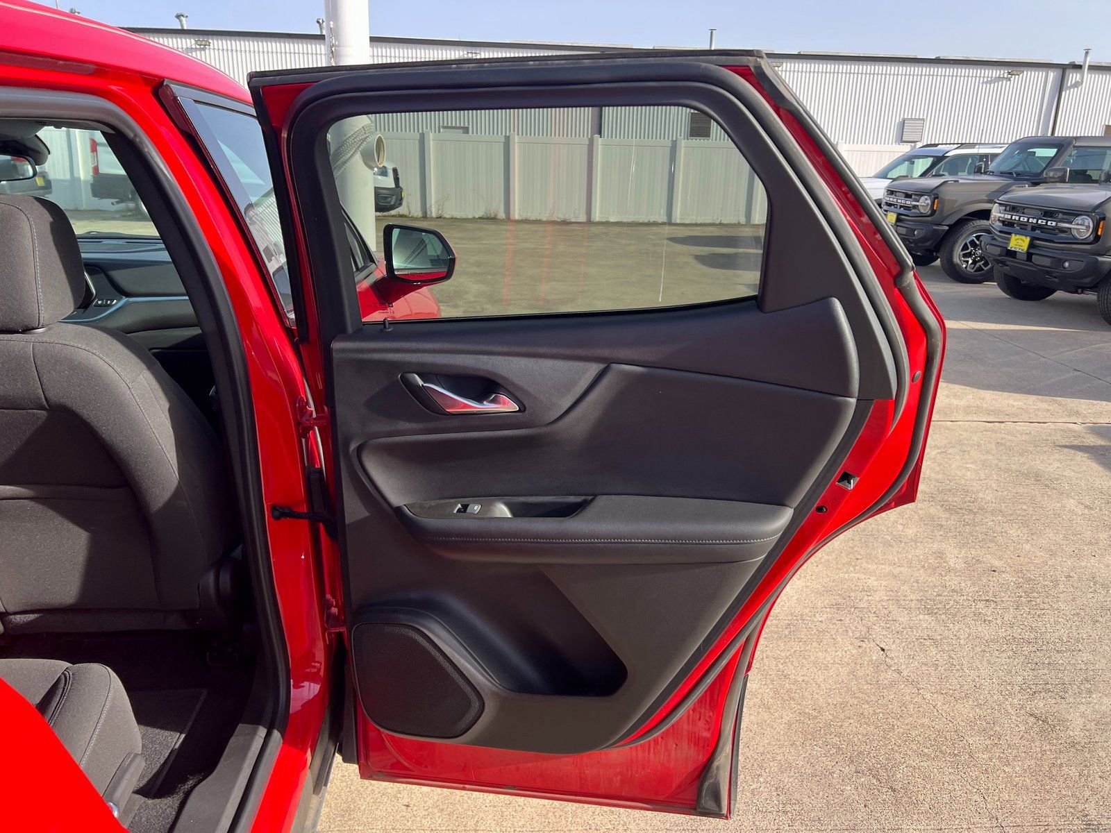 Used 2022 Chevrolet Blazer LT FWD image 12