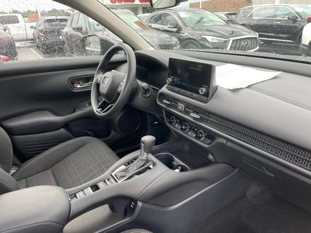 Used 2024 Honda HR-V LX image 7