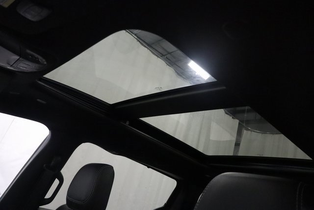 New 2026 Chrysler Pacifica Limited image 22