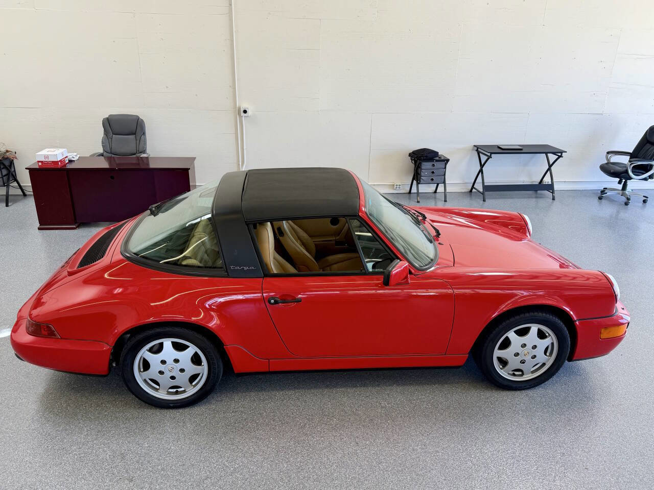 Used 1991 Porsche 911 Targa image 9