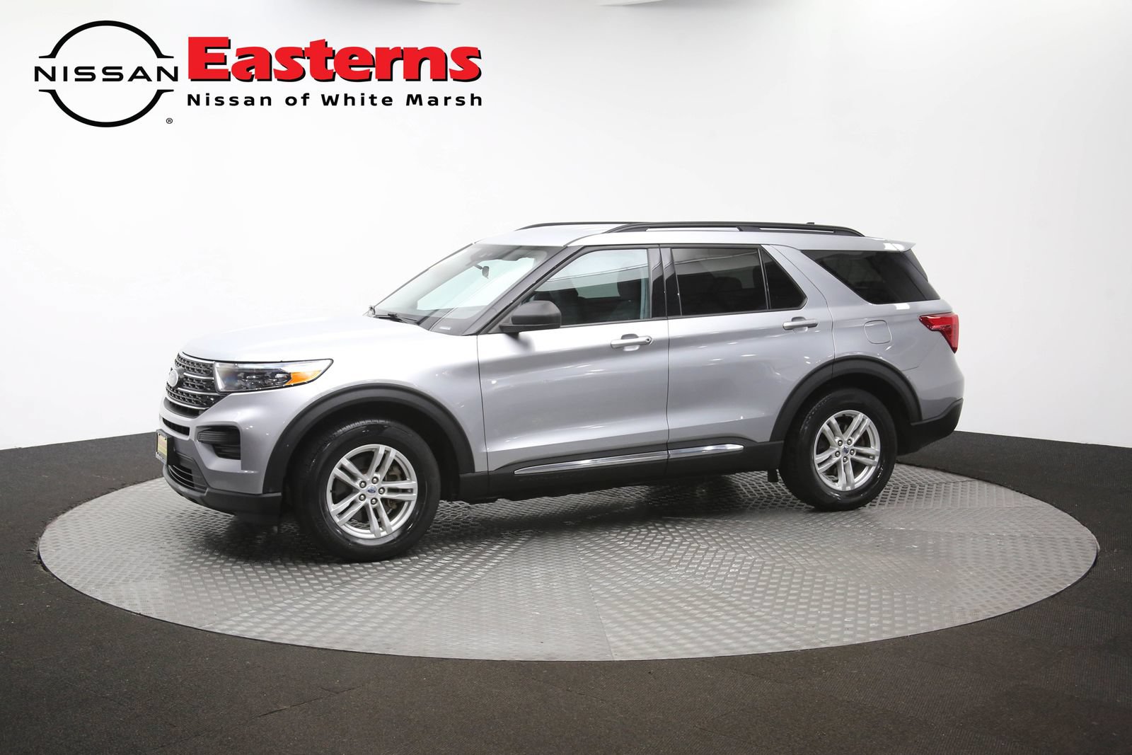 Used 2023 Ford Explorer XLT RWD image 52