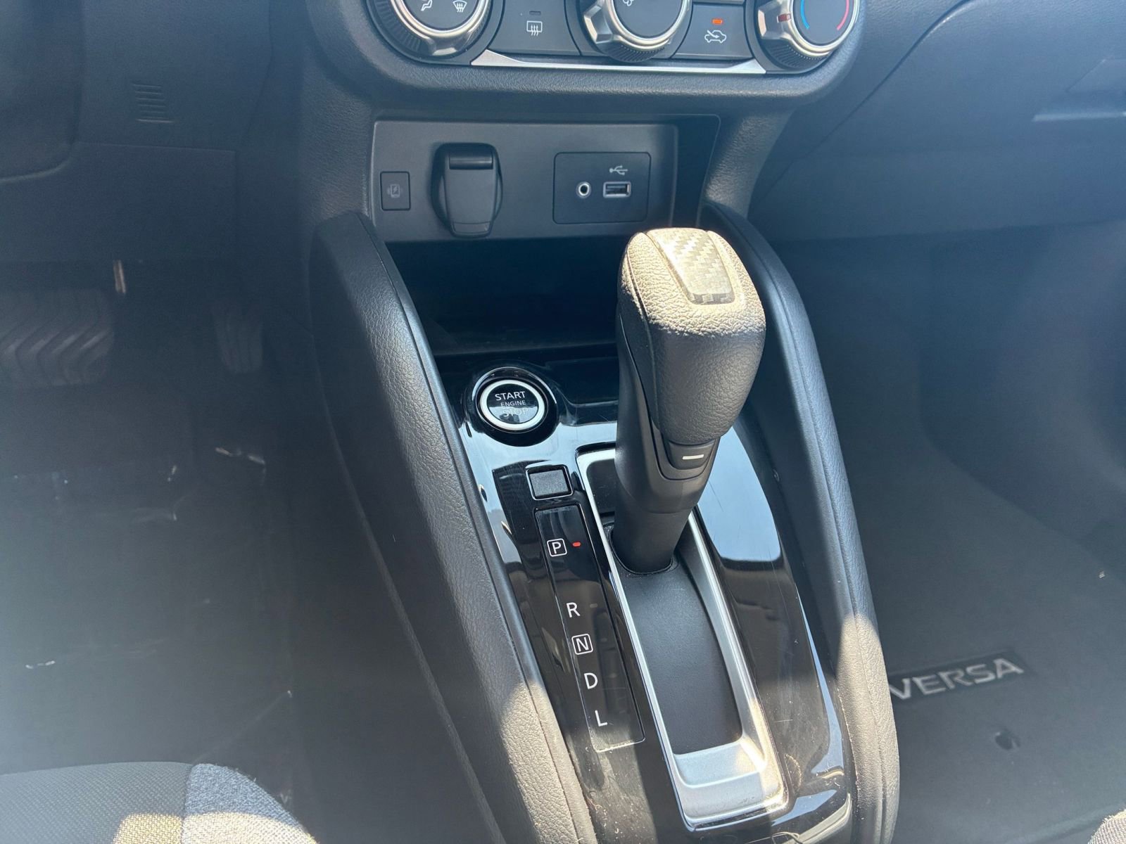 Used 2025 Nissan Versa SV FWD image 36