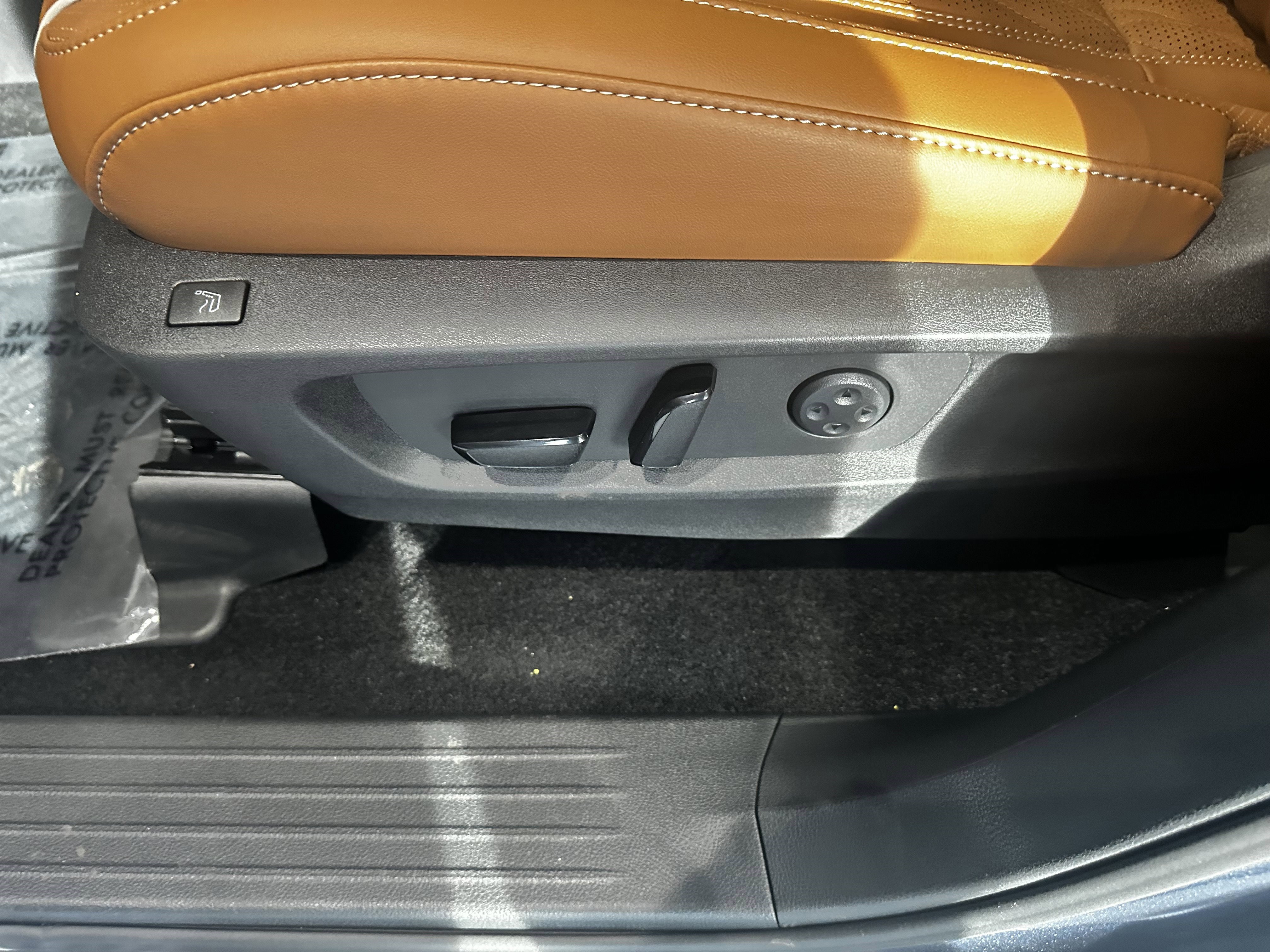 New 2026 INFINITI QX60 Autograph image 13