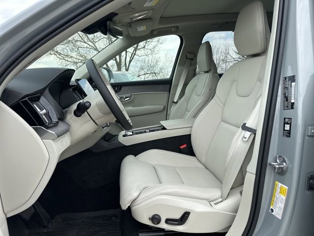 New 2026 Volvo XC90 B6 Ultra w/ Protection Package AWD/4WD image 14