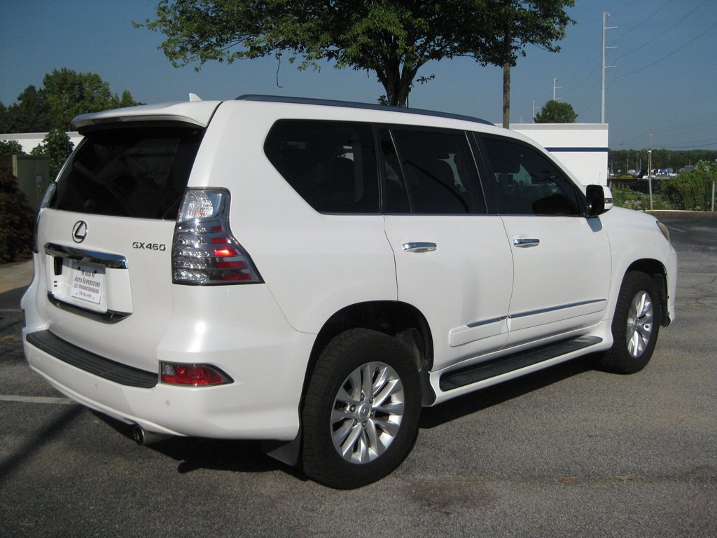 Used 2014 Lexus GX 460 w/ Premium Package AWD/4WD image 8