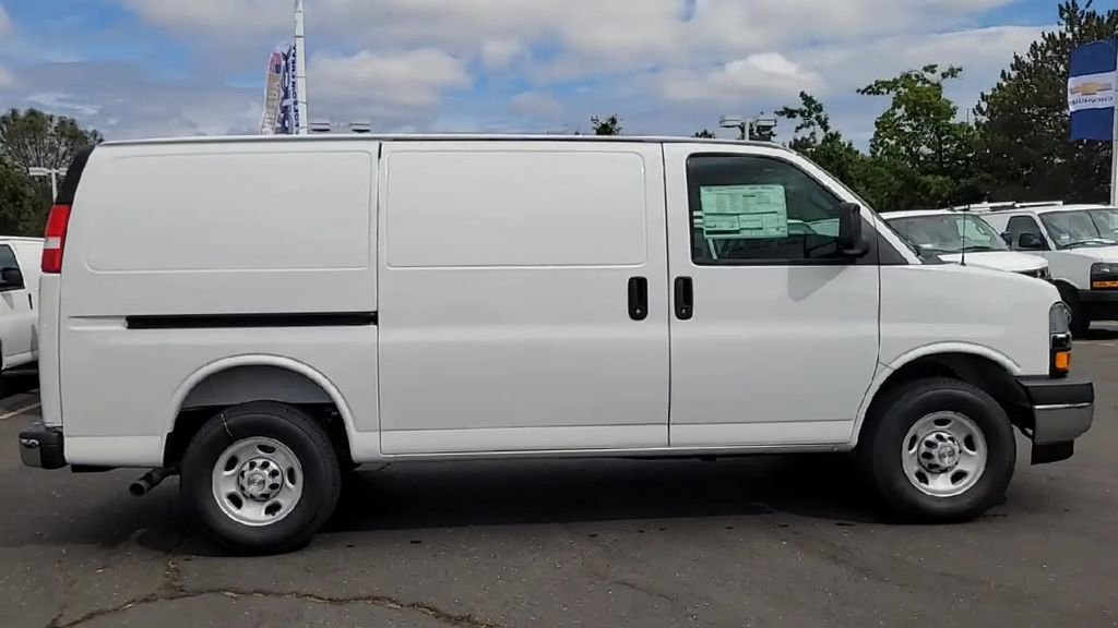New 2025 Chevrolet Express 2500 w/ Driver Convenience Package image 9