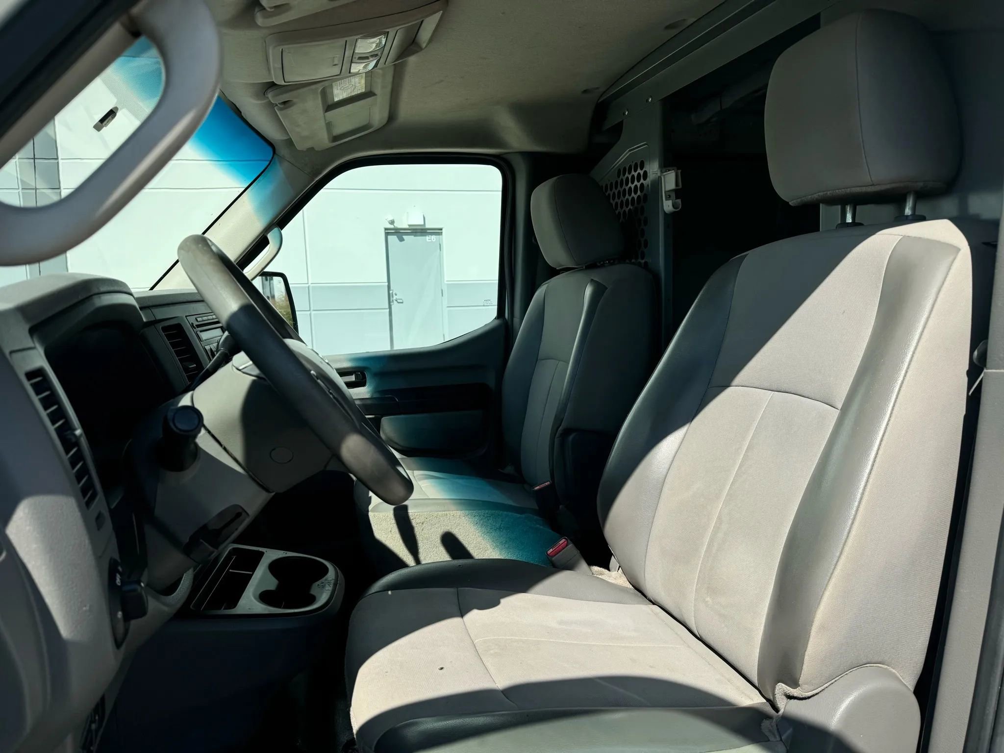 Used 2015 Nissan NV 2500 SL image 11