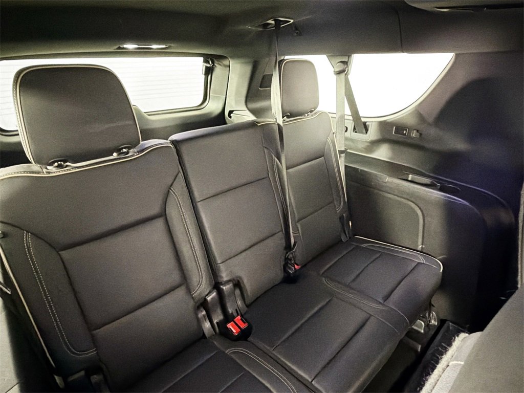 Used 2022 GMC Yukon XL SLT image 26
