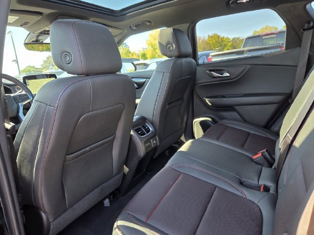 Certified 2025 Chevrolet Blazer RS w/ Driver Confidence II Package FWD image 13