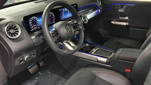 Certified 2026 Mercedes-Benz GLB 35 AMG 4MATIC image 31
