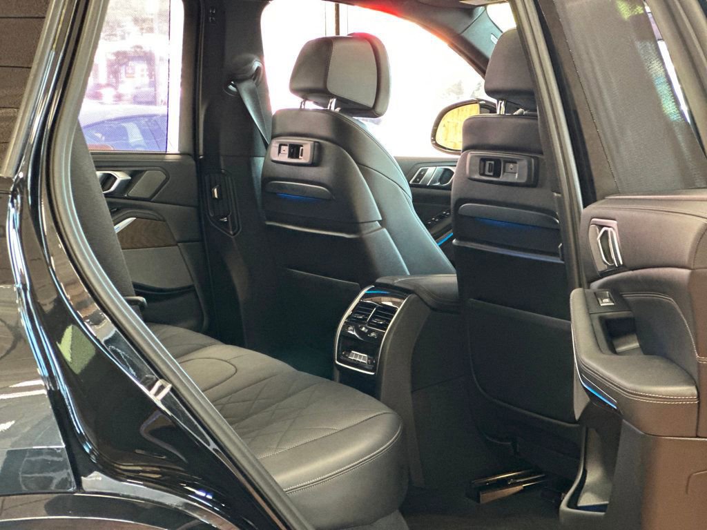 Used 2023 BMW X5 xDrive45e w/ Executive Package image 45